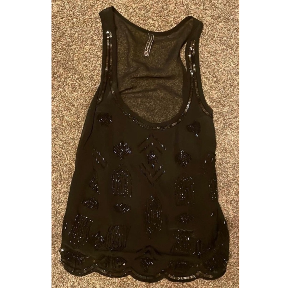 Black sleeveless top